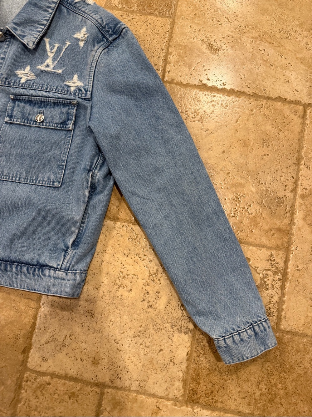 Louis Vuitton SS25 Frayed / Distressed Monogram Blue Denim Trucker Jacket - Picture 10 of 16